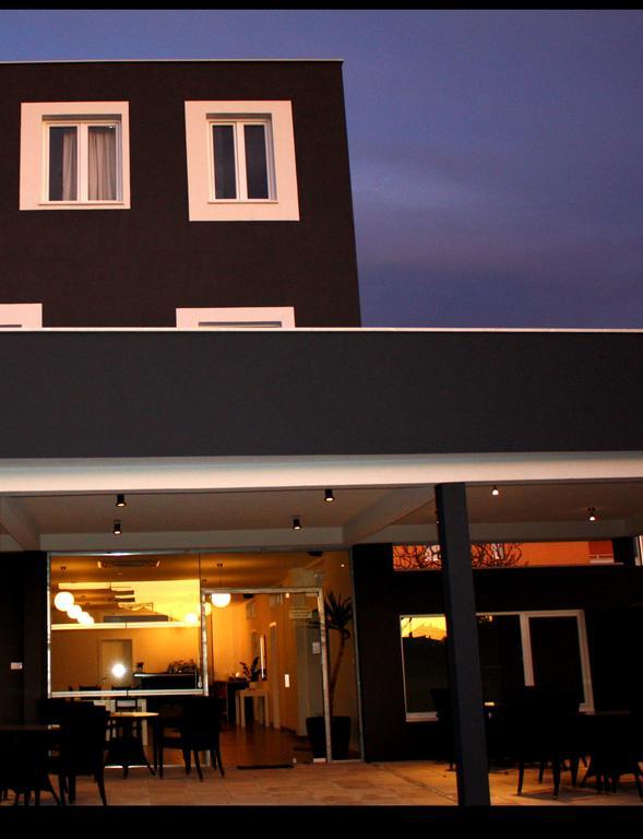 Vila White Trogir Exteriér fotografie